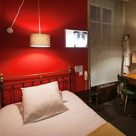 Des Remparts Hotel 2*