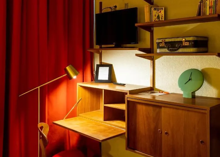 Des Remparts Hotel 2*